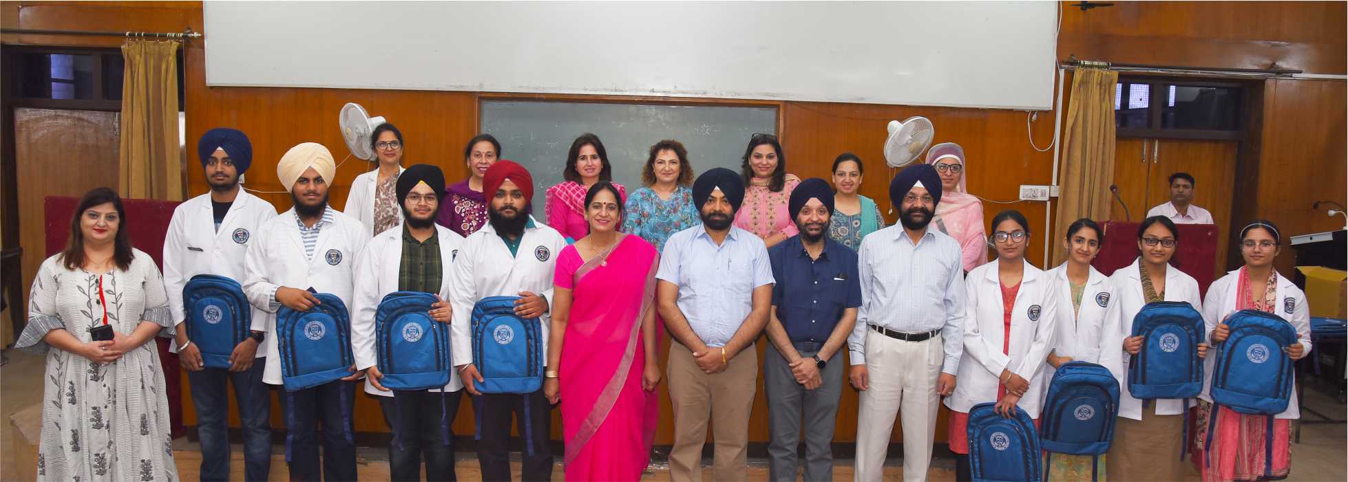 galimgs/MBBS White Coat Ceremony May 2022/Pic - 6.jpg